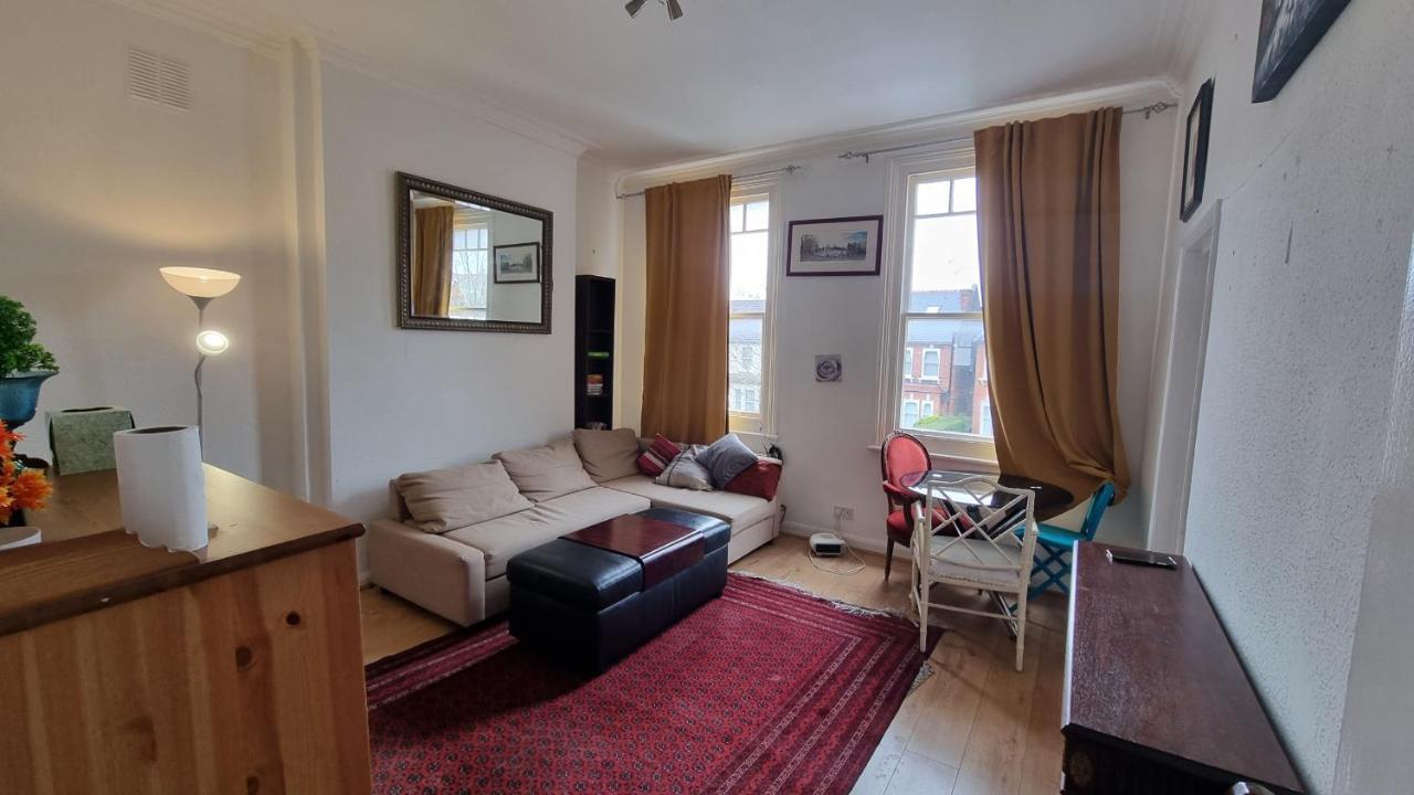 Extra Large One Bedroom Flat With Parking Londres Extérieur photo